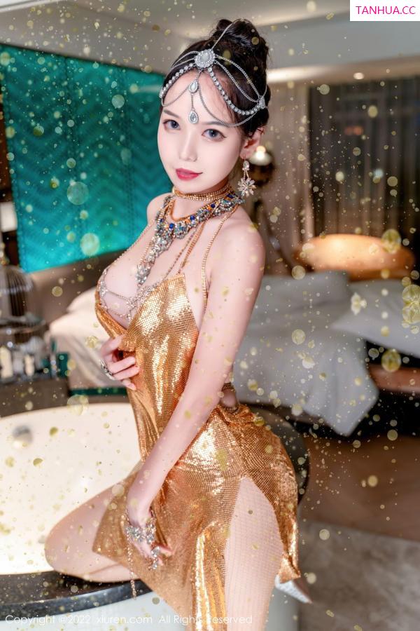 大美媚京  [XiuRen]高清写真图 2022.09.08 No.5559 大美妞儿第14张图片
